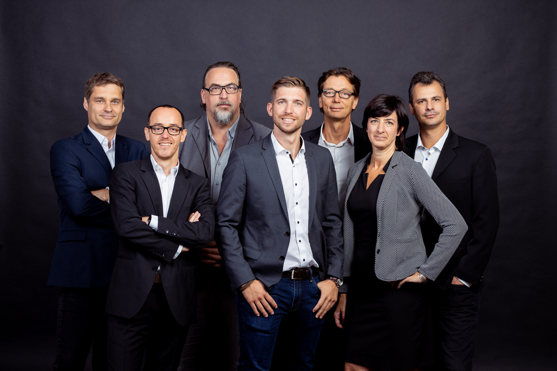 272B0C15-ED25-4E51-BD4A-9F7FF1A3B344_1_105_c